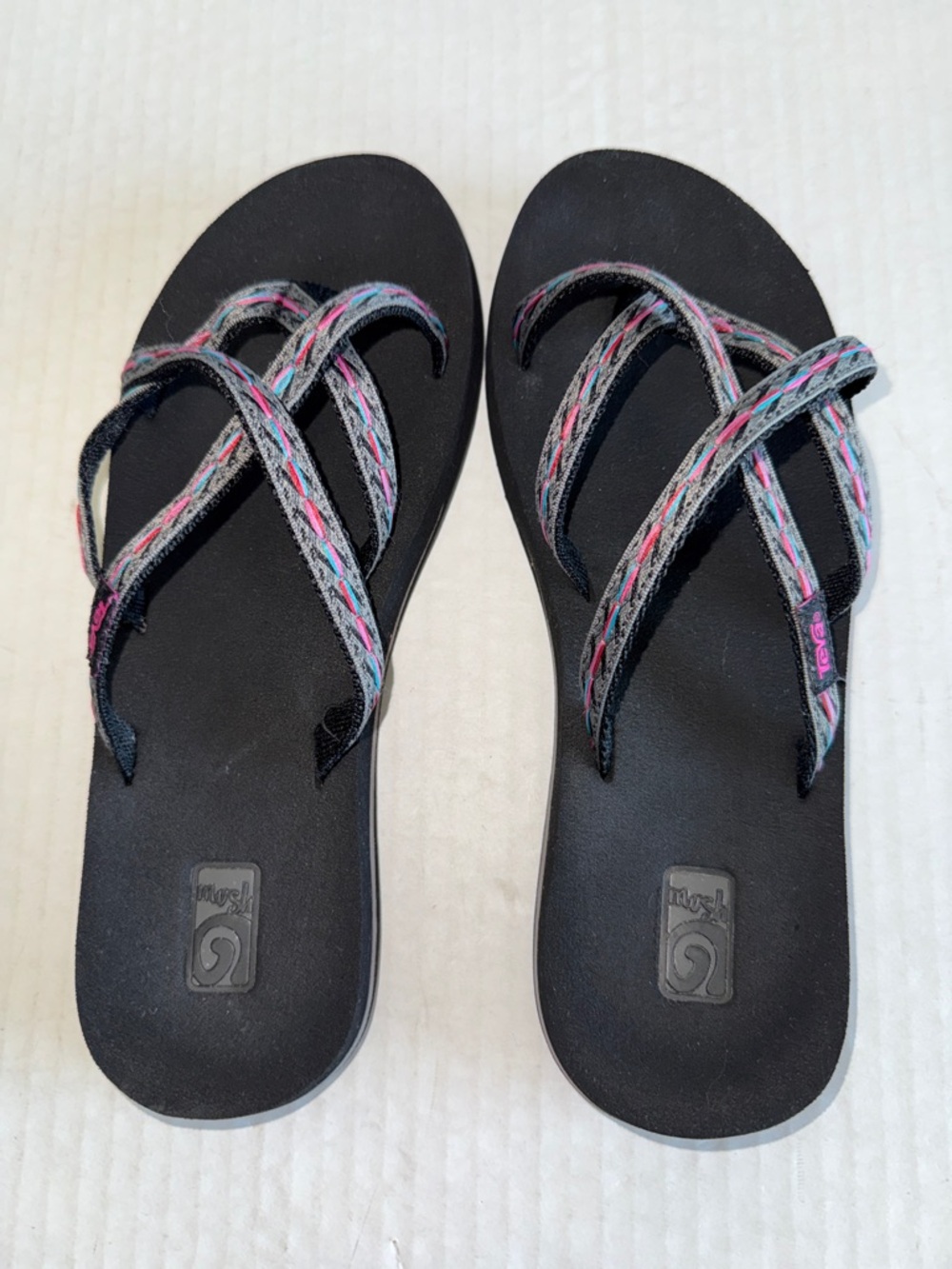 Teva Olowahu Flip Flop Sandals - Picture 9 of 11